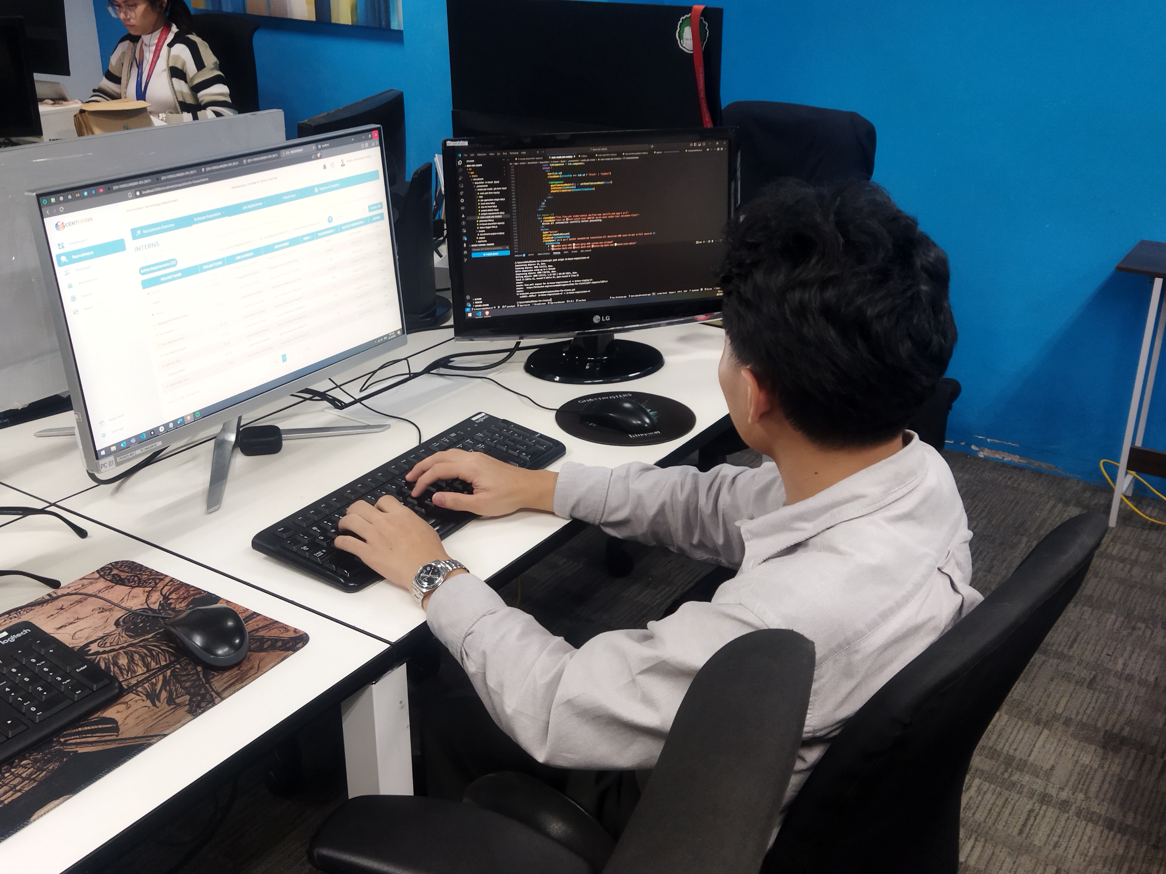 Applicant Pre-Onboarding & Contract Signing